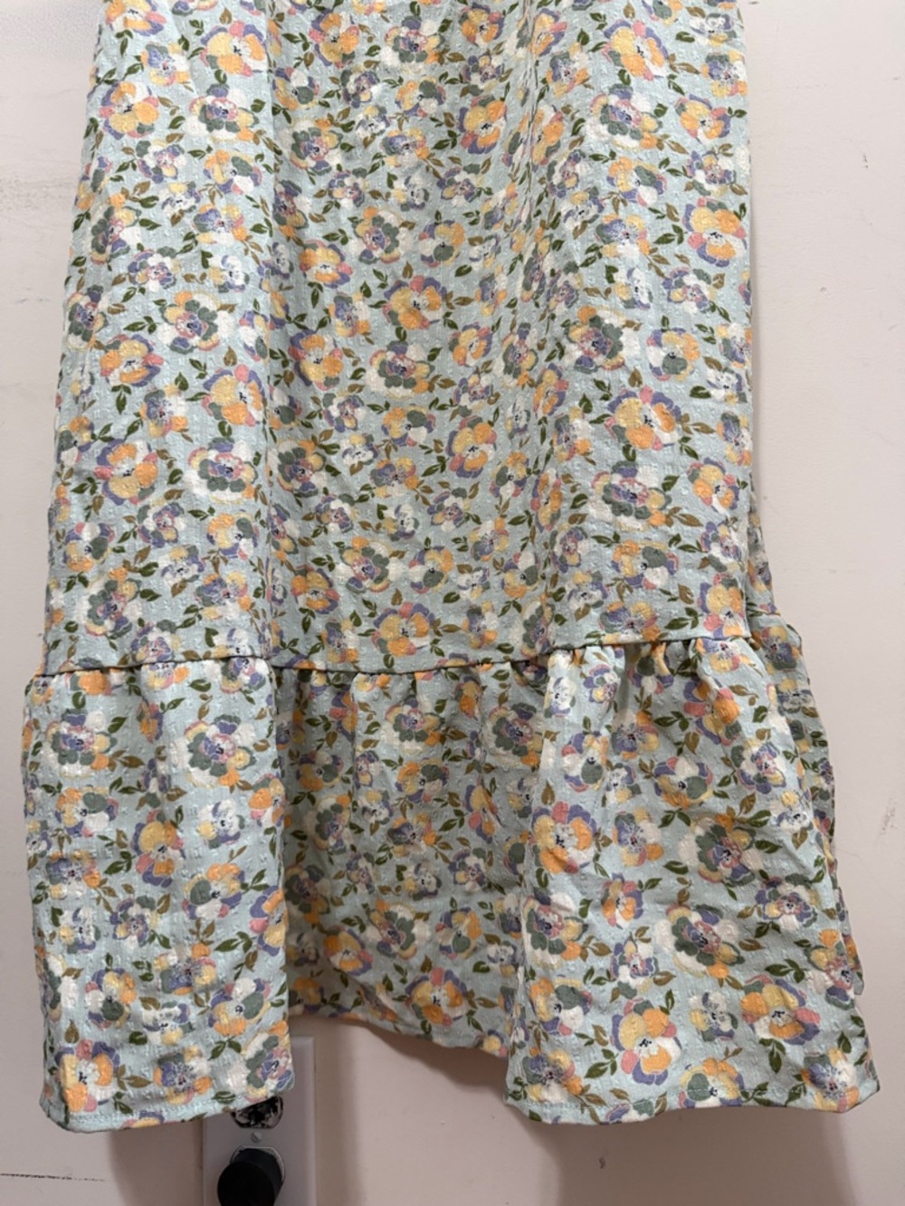 By the River Floral Puff-Sleeve Midi Dress Women’s Size Medium Multicolored - Picture 3 of 10